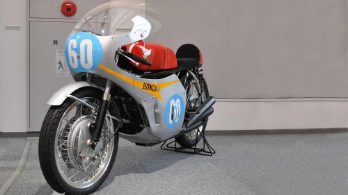 Honda's strangest engine ever built had oval pistons