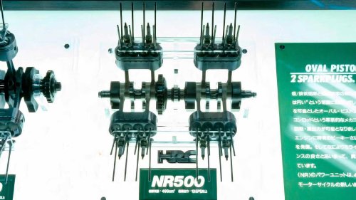 Honda, Honda's strangest engine ever built had oval pistons