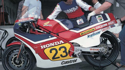 Honda's strangest engine ever built had oval pistons