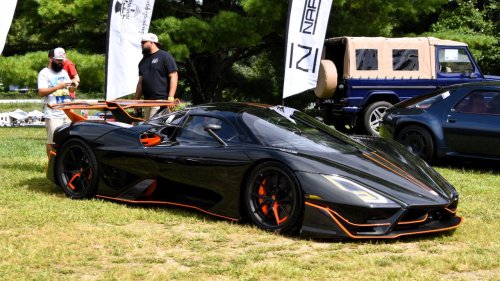 9 performance cars that continue to dominate in straight-line speed