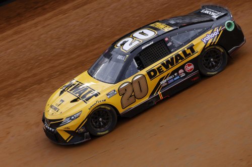 15 NASCAR drivers with a background in dirt racing