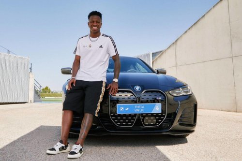 BMW, Ferrari, Real Madrid: todos sus jugadores van a entrenar en BMW, menos uno que llega en un Ferrari