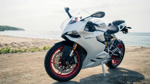 10 reasons motorbikes are superior to cars & 10 ways cars still beat them