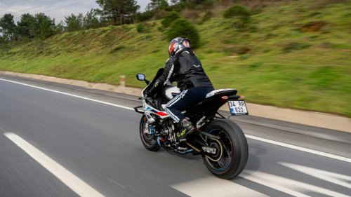 10 reasons motorbikes are superior to cars &amp; 10 ways cars still beat them