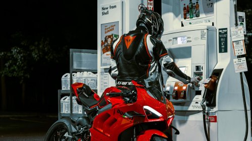 10 reasons motorbikes are superior to cars & 10 ways cars still beat them