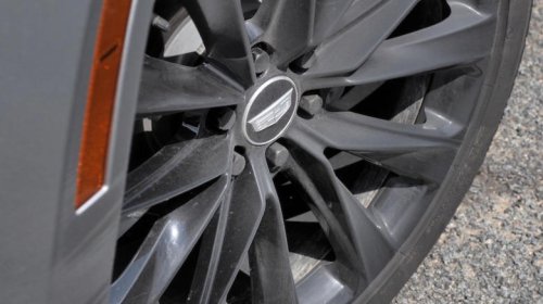 Cadillac, 4 things I couldn't ignore while driving Cadillac's Escalade (which is very, very large)