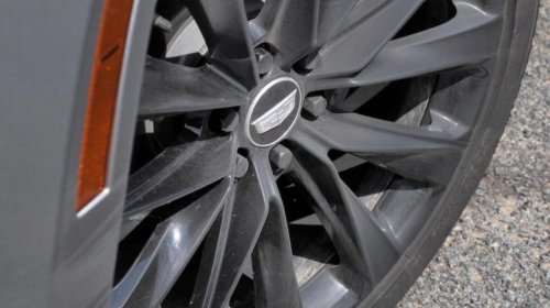 Cadillac, 4 things I couldn't ignore while driving Cadillac's Escalade (which is very, very large)
