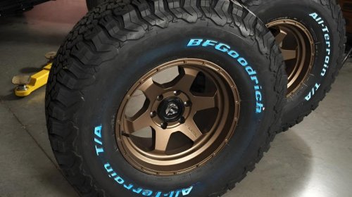 Why some tires have a blue tint when they're new