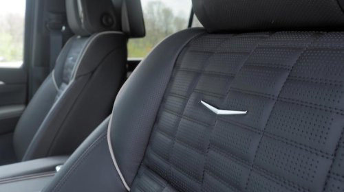 4 things I couldn't ignore while driving Cadillac's Escalade (which is very, very large)