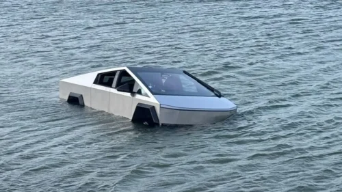 La Policía arresta al conductor de un Tesla Cybertruck que lo dejó abandonado tras meterlo en un lago