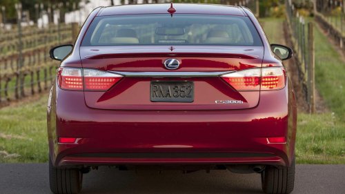 This fuel-efficient used Lexus hybrid sedan holds onto its value like crazy