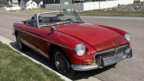 6 pre-1975 sports cars collectors quietly buy for cheap