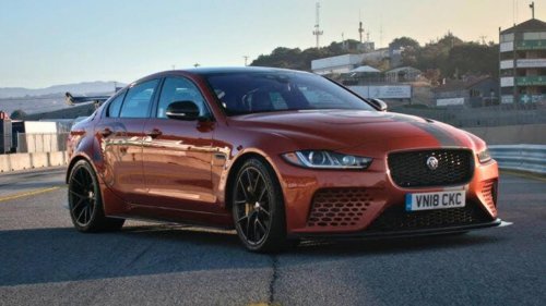 10 factory V8 monsters that defined the modern horsepower era