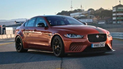 10 factory V8 monsters that defined the modern horsepower era
