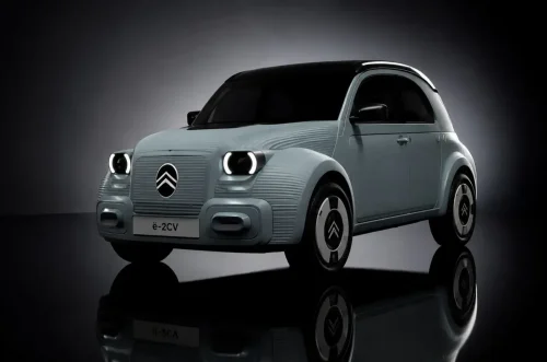 El coche del pueblo se enchufa: Citroën resucita el legendario 2 CV en formato 100% eléctrico