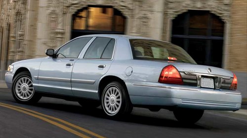 10 American sedans older buyers trust more than any Toyota