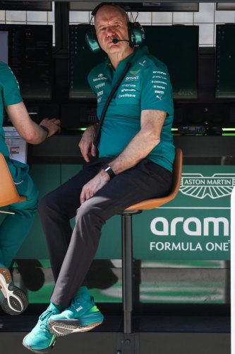 Aston Martin, Mike Krack confirma la llegada de un AMR26B y el abandono del actual Aston Martin de Adrian Newey
