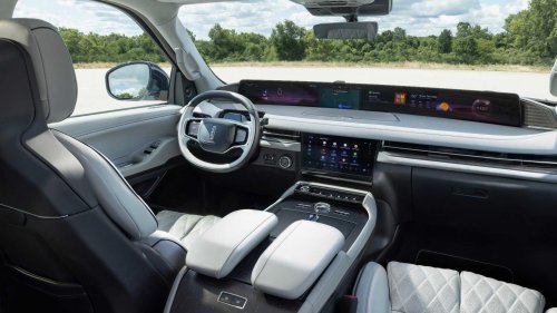 The long-lasting American luxury SUV that feels like a Rolls-Royce inside