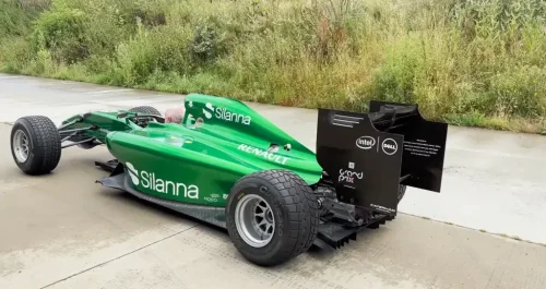 UK man pays $6,700 for totaled F1 car and spends the next 10 years rebuilding it completely in his home garage