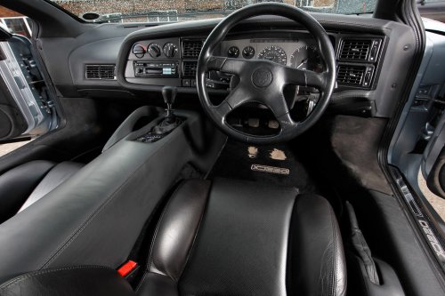 Jaguar XJ220: ¿Se maltrató este superdeportivo de los años 90?