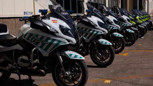 Así son las 30 nuevas motos camufladas de la Guardia Civil para vigilar las carreteras