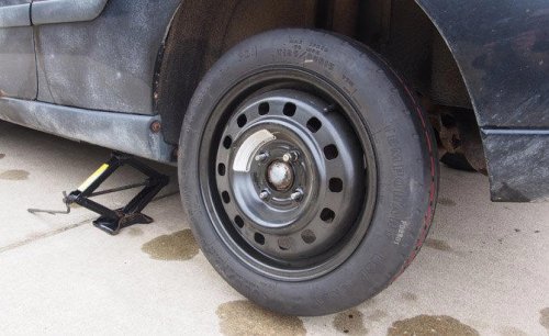 How to change a flat tire