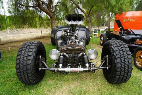See the Benedict Castle Concours in 33 1/3 photos