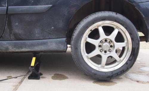 How to change a flat tire