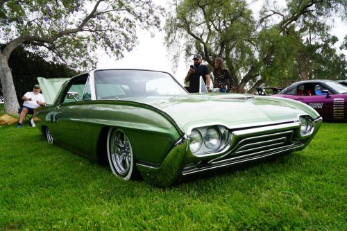 See the Benedict Castle Concours in 33 1/3 photos