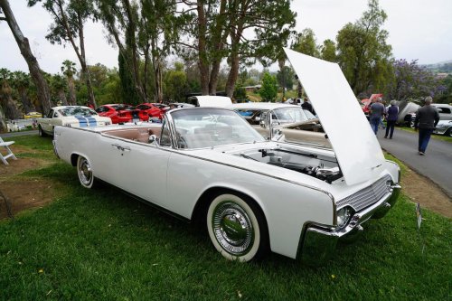 See the Benedict Castle Concours in 33 1/3 photos