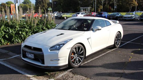 10 foreign sports cars that embarrassed more expensive rivals