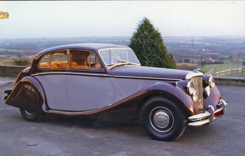 37 magníficas fotos de los magníficos coches Jaguar