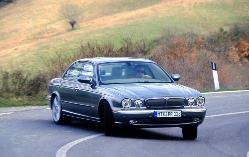 37 magníficas fotos de los magníficos coches Jaguar