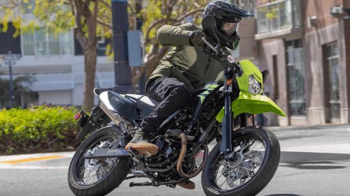 A city motorcycle that feels lightweight, reliable, and stress-free