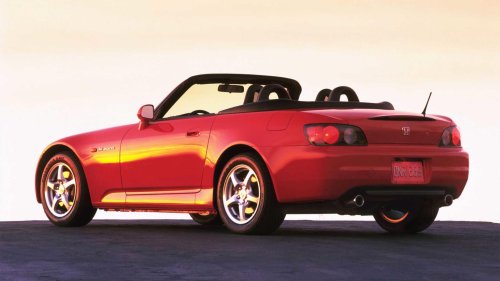 10 affordable 2000s sports cars smart collectors watch closely