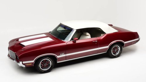 25 popular cars everyone wanted in the 1970s