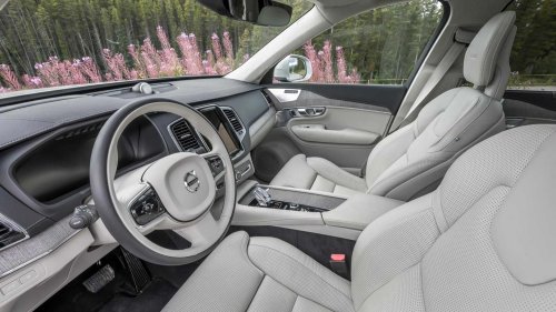 Why a loaded used Volvo XC90 beats a base new Mercedes GLE
