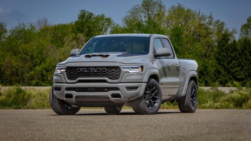 2027 Ram 1500 Rumble Bee gallery: Interior and exterior images