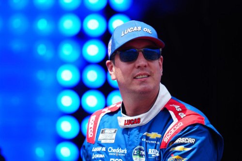 NASCAR garage watches in tearful silence as Kyle Busch’s former car is unloaded at track