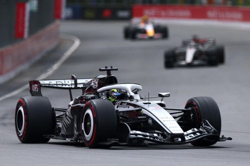 FIA y Lawson apagan la cátedra de Checo Pérez en la sprint de Canadá