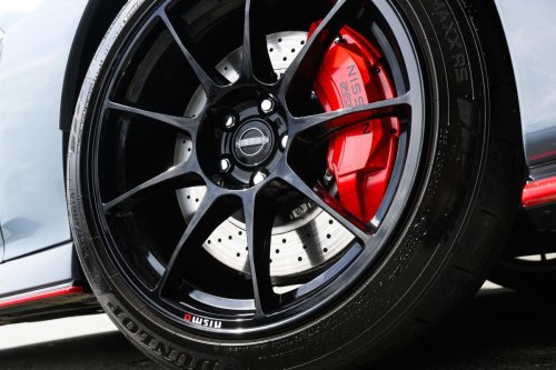 Al volante del Nissan Z NISMO 2027: coche de carreras para puristas