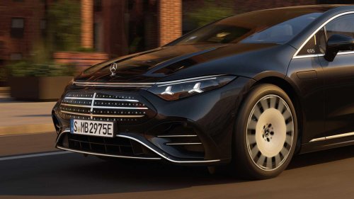 Mercedes' cost-cutting doom loop makes its older models the smartest luxury buys right now