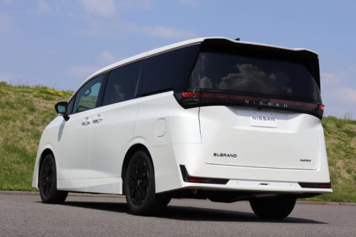 日産の新型エルグランドは大型ミニバンなのにユサユサしない!理由は?