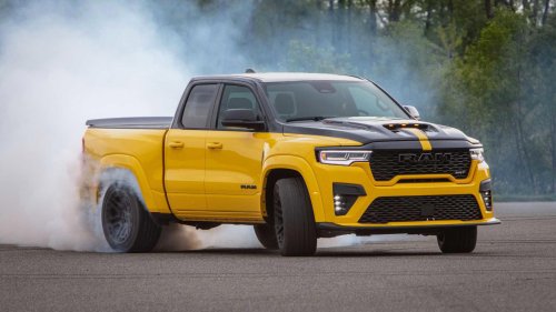 2027 Ram 1500 Rumble Bee gallery: Interior and exterior images