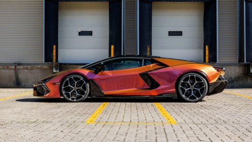 Probamos el Lamborghini Revuelto: la electrificación también puede tener alma, ruido y mucho carácter