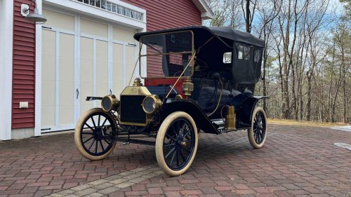 This was Ford's first ever V8 engine