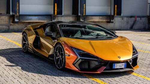 Probamos el Lamborghini Revuelto: la electrificación también puede tener alma, ruido y mucho carácter