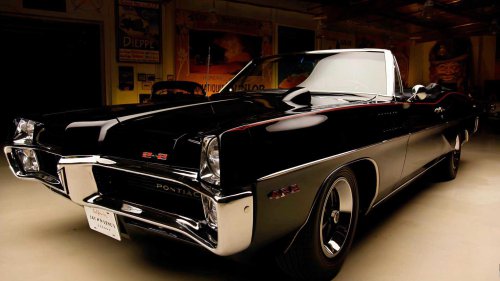 Pontiac, Jay Leno drives a rare 428-powered Pontiac almost nobody remembers