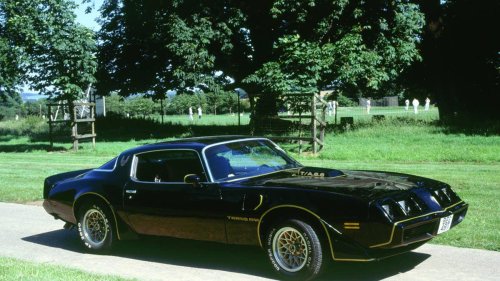 25 popular cars everyone wanted in the 1970s