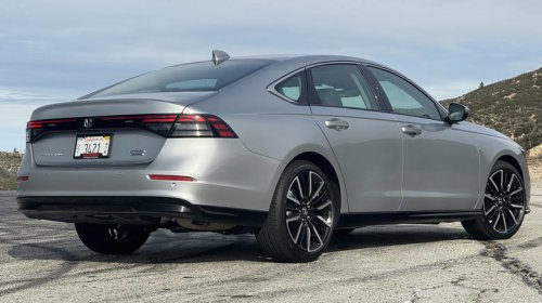 Honda, Honda Accord, Honda Accord Hybrid, Touring, The Honda Accord Hybrid Touring is an exceptionally good midsize sedan